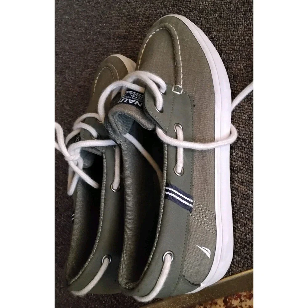 Nautica Boat Deck Shoes Malad Men's Size 7.5 Olive Lace up Slip On Great!